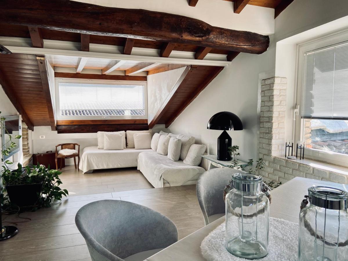Ferienwohnung La Casa Di Angelina Saló Exterior foto
